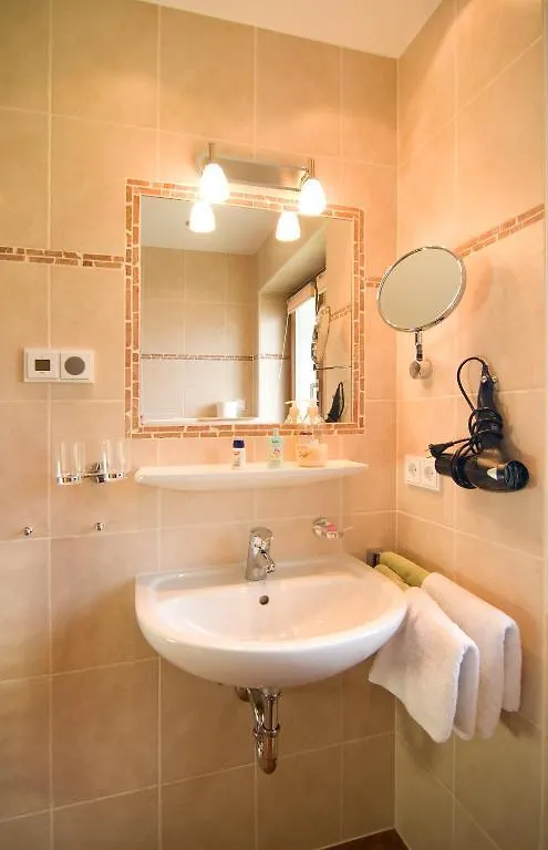 Haus Christl Reit Im Winkl, Kostenloser Parkplatz, 5 Minuten Zum Ortszentrum, Ruhige Lage, Wlan Germany