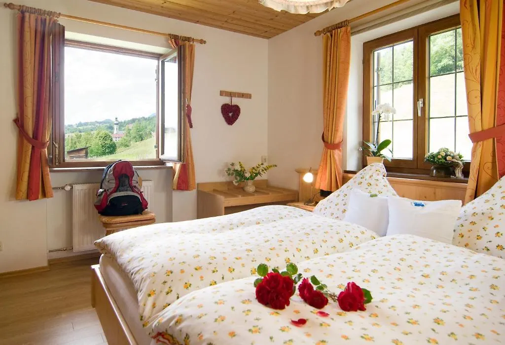Haus Christl Reit Im Winkl, Kostenloser Parkplatz, 5 Minuten Zum Ortszentrum, Ruhige Lage, Wlan