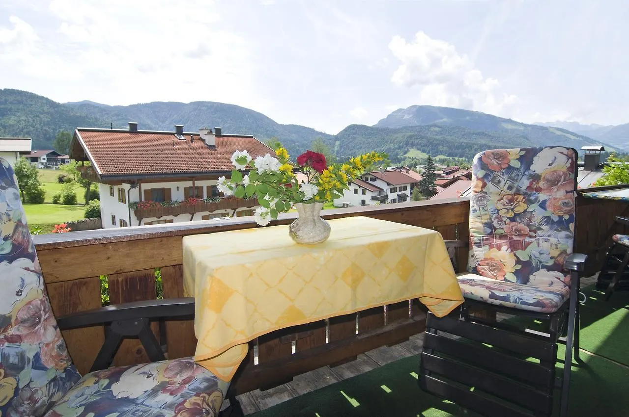 Haus Christl Reit Im Winkl, Kostenloser Parkplatz, 5 Minuten Zum Ortszentrum, Ruhige Lage, Wlan