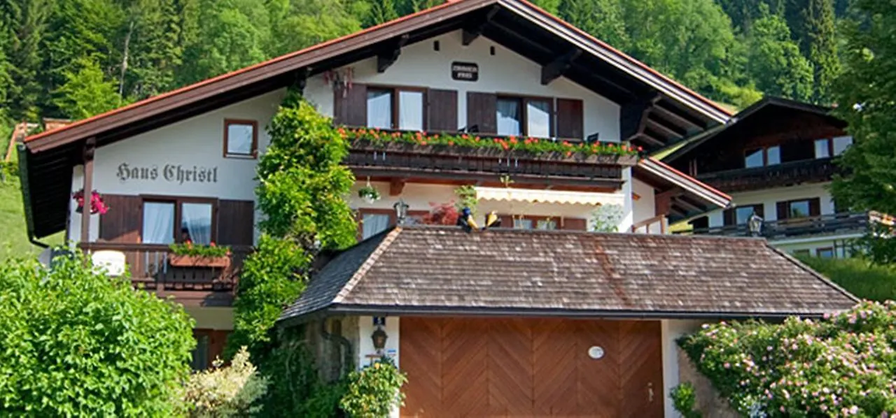 Haus Christl Reit Im Winkl, Kostenloser Parkplatz, 5 Minuten Zum Ortszentrum, Ruhige Lage, Wlan 0*,  Germany