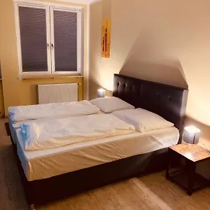 White Pearl 1 Hostel Nürnberg